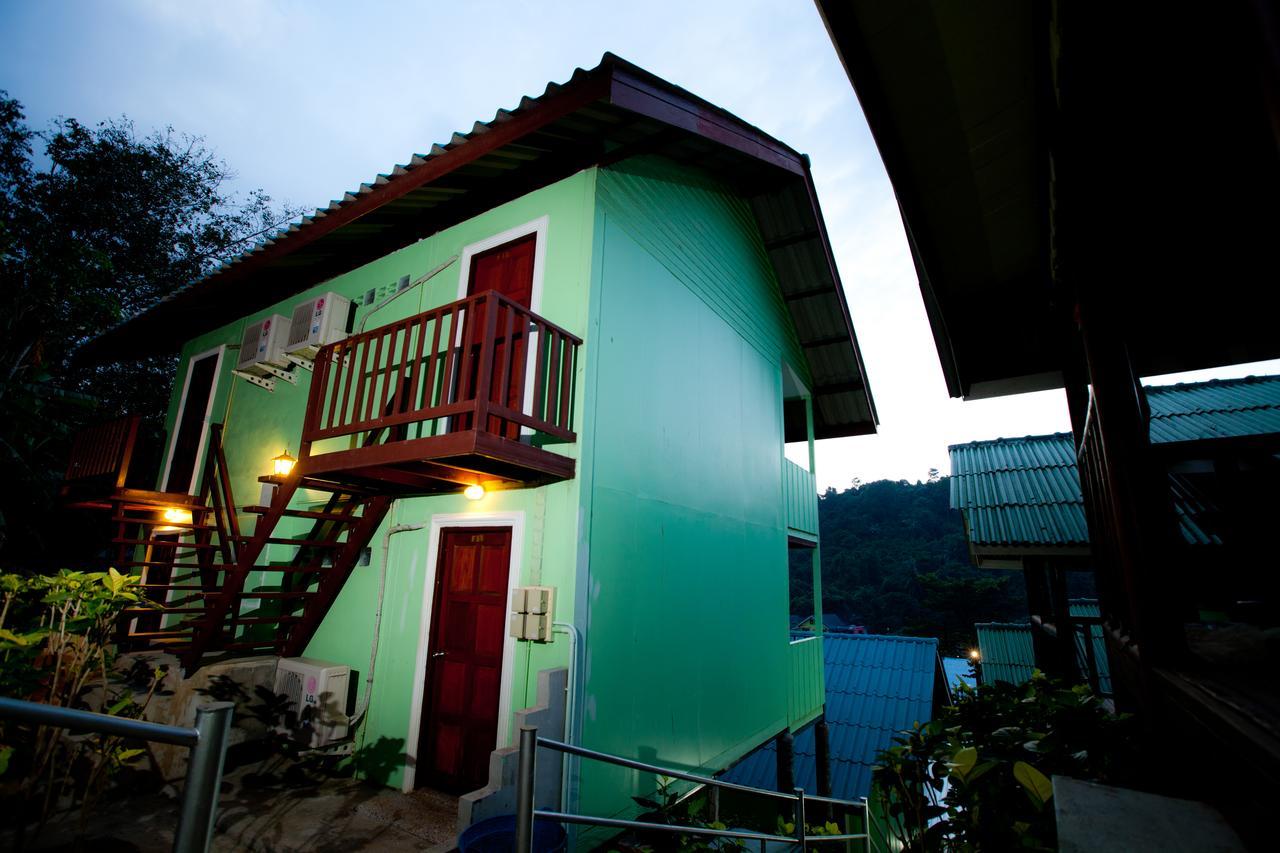 Phi Phi Top View Resort Bagian luar foto